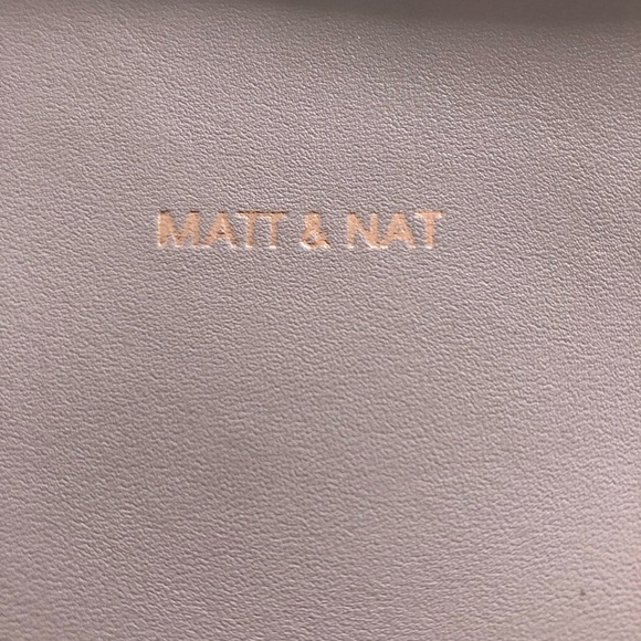 Matt and Natt light pink belt bag, adjustable strap, zipper closure - Picture 3 of 8